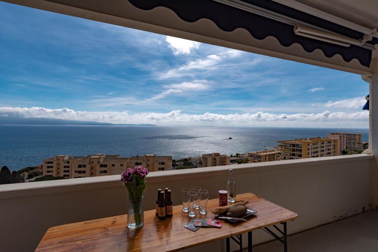 Magnifique Appartement Vue Mer, Spacieux Et Traversant Ajaccio  Exterior foto